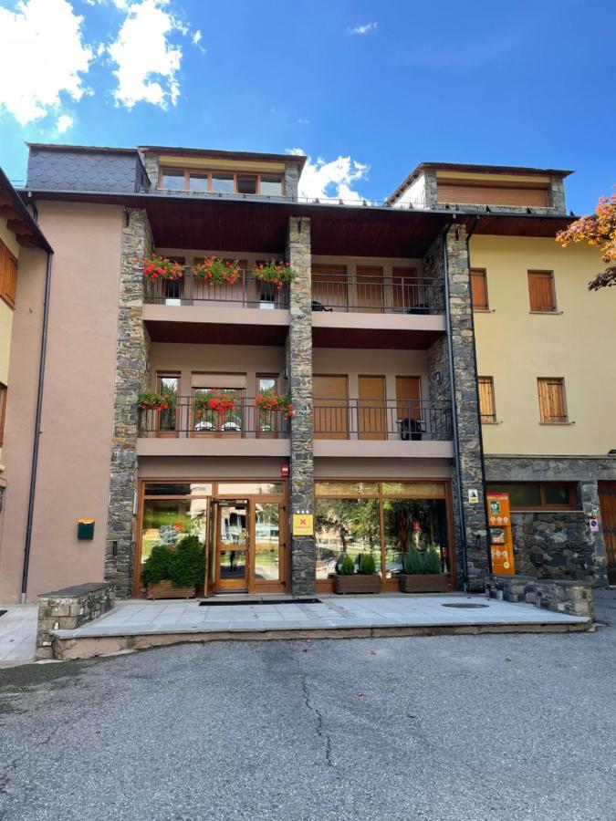 Alberg La Molina Xanascat Dış mekan fotoğraf