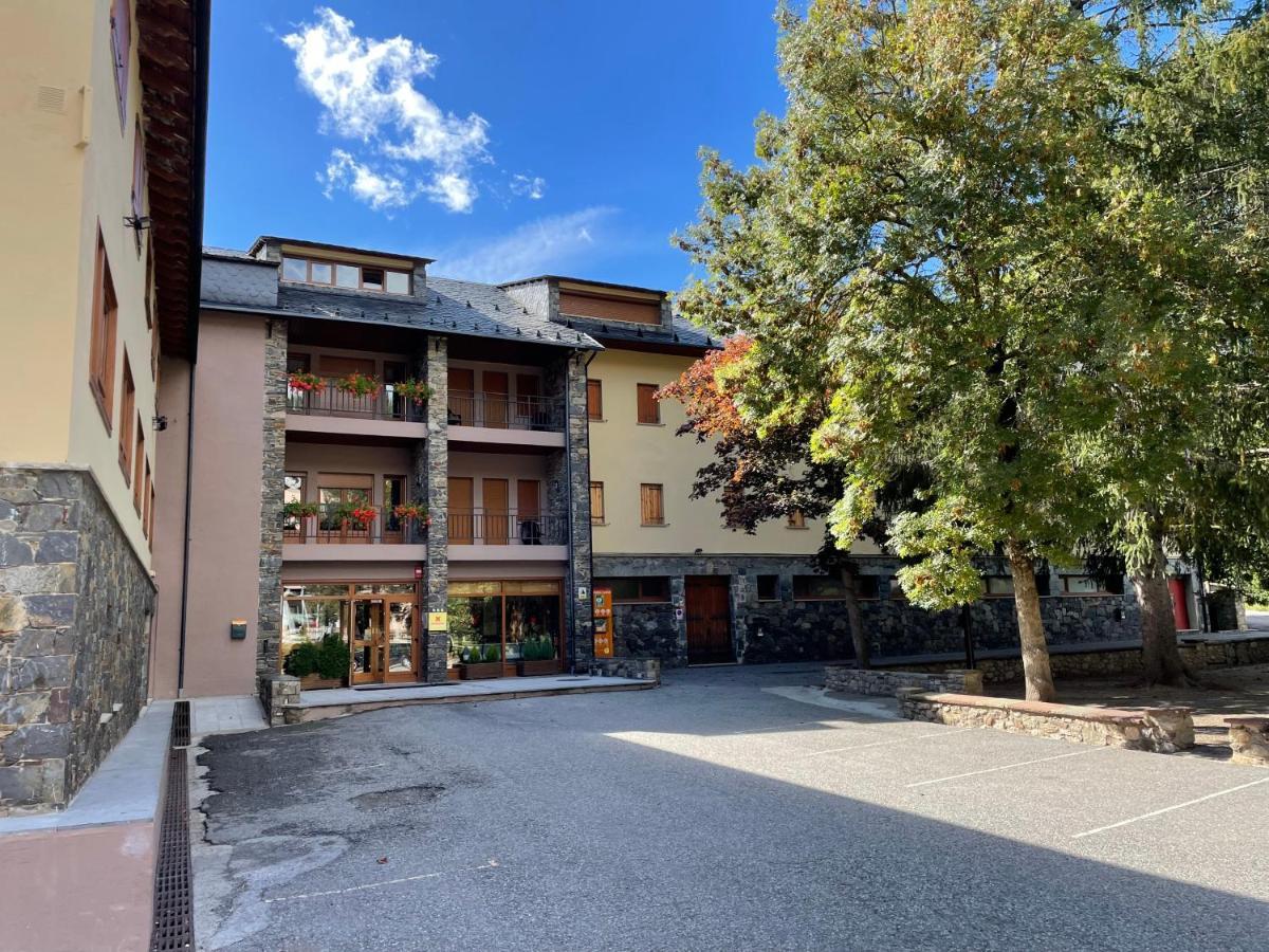 Alberg La Molina Xanascat Dış mekan fotoğraf